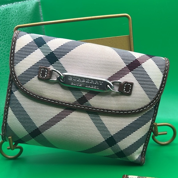 Burberry blue label wallet& coin pouch - Picture 3 of 17